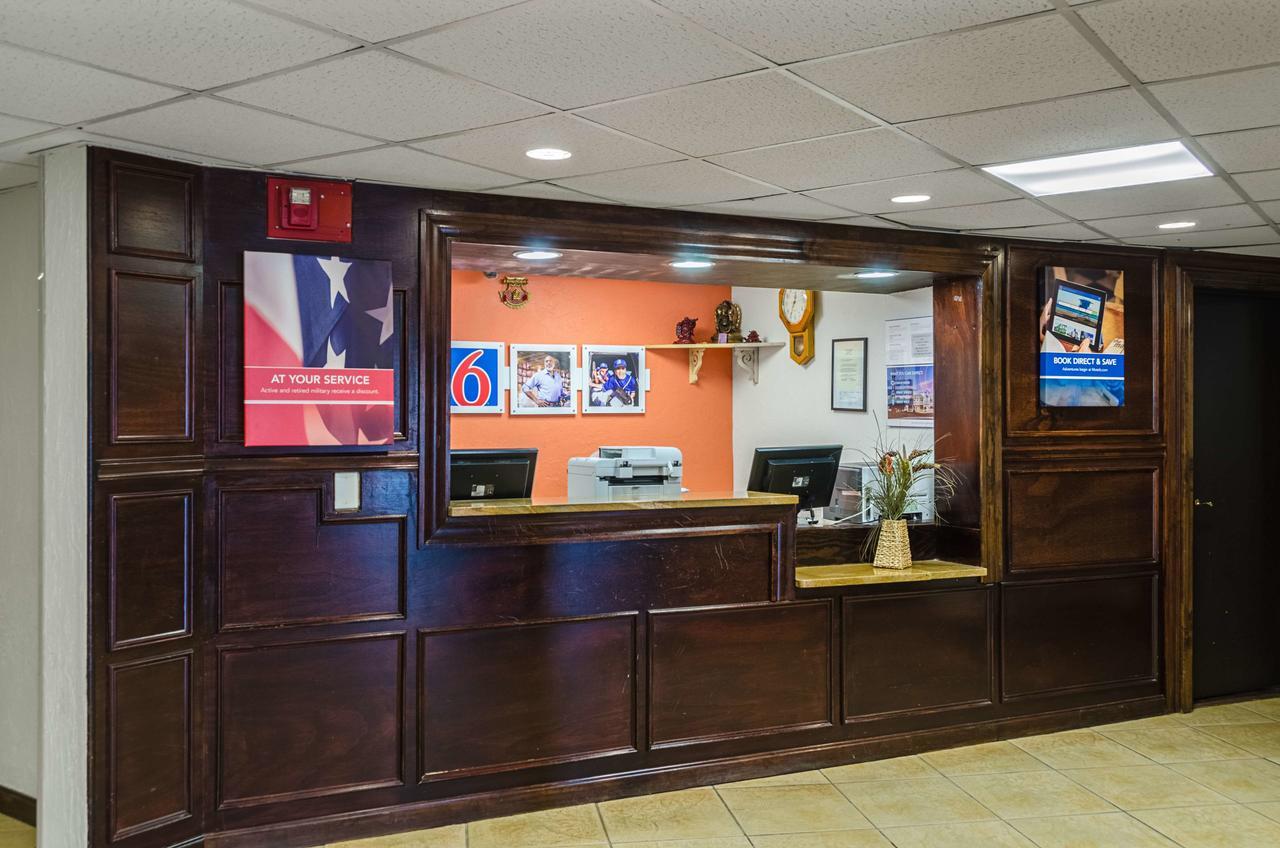 Motel 6-Westborough, Ma Northborough エクステリア 写真
