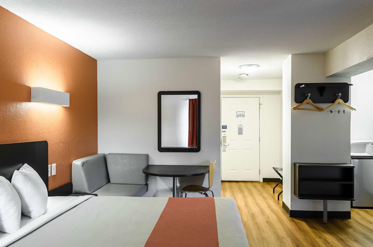 Motel 6-Westborough, Ma Northborough エクステリア 写真