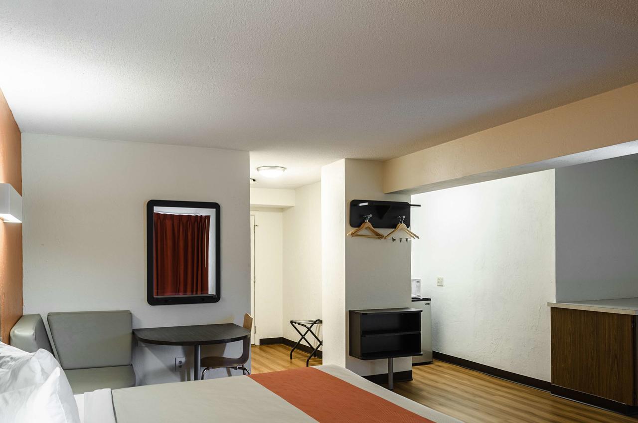 Motel 6-Westborough, Ma Northborough エクステリア 写真