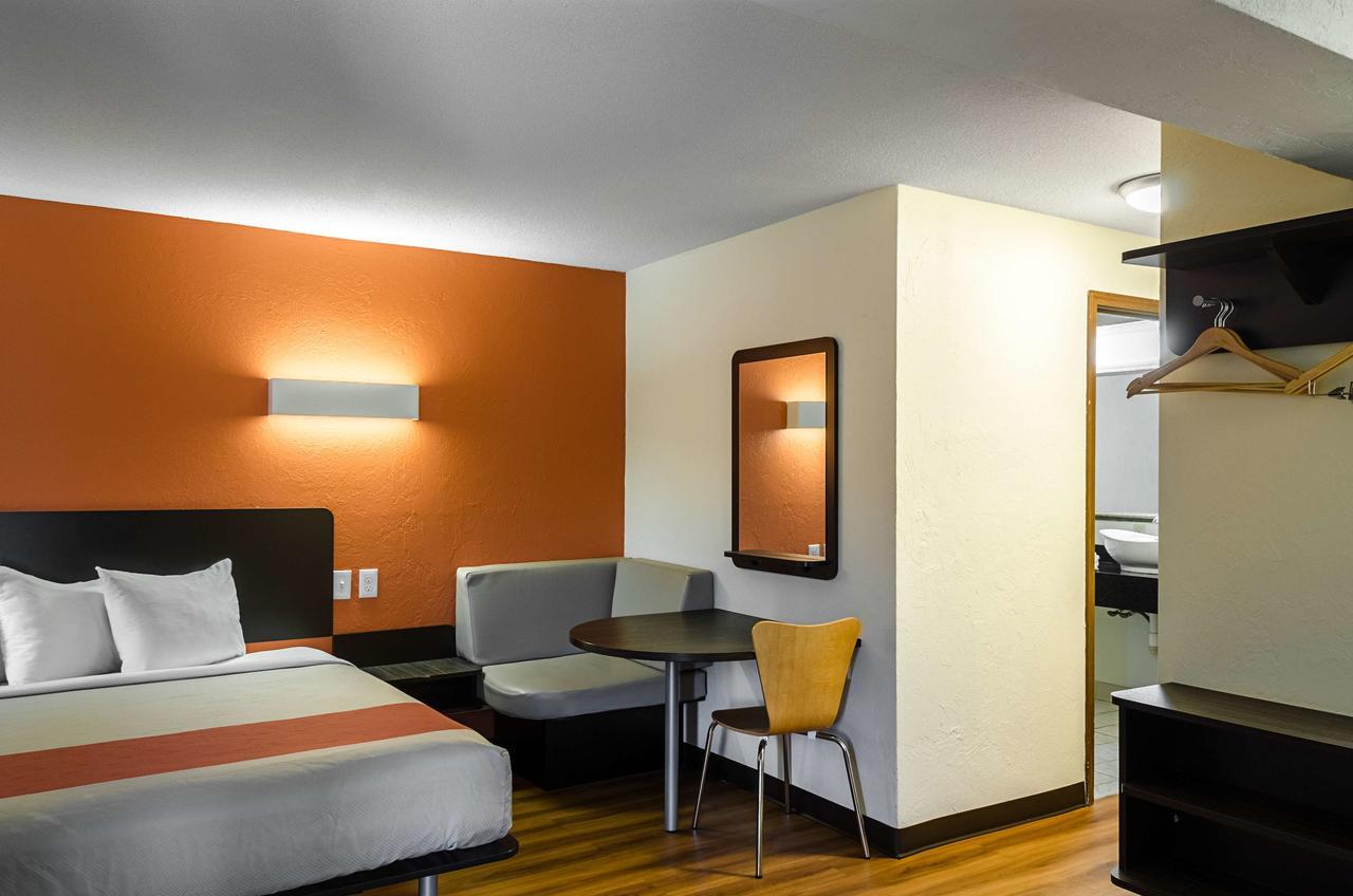 Motel 6-Westborough, Ma Northborough エクステリア 写真